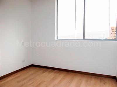 Apartamento en venta en El Poblado, Medellín · foto 8 de 19