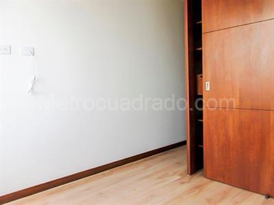 Apartamento en venta en El Poblado, Medellín · foto 9 de 19