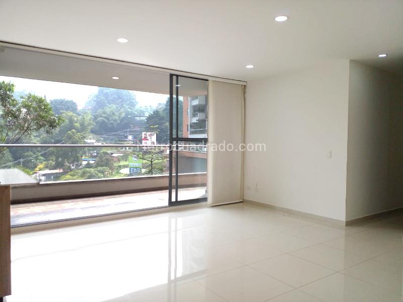 4BR Apartment in El Esmeraldal (106 m²) - 2