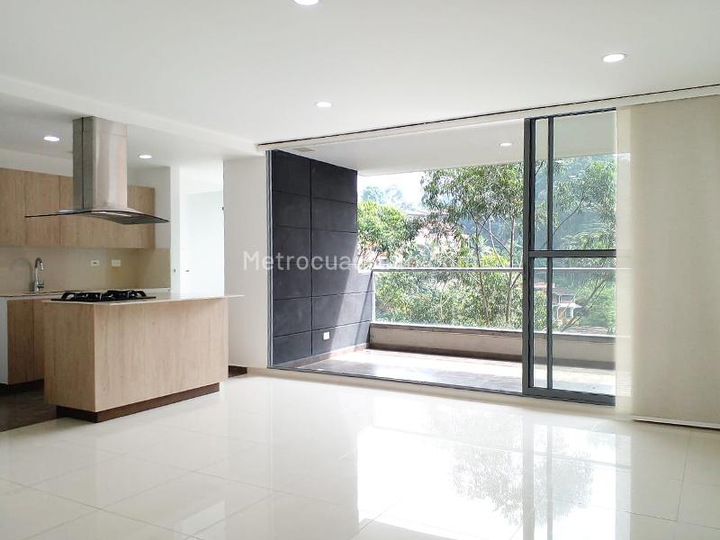 4BR Apartment in El Esmeraldal (106 m²) - 3