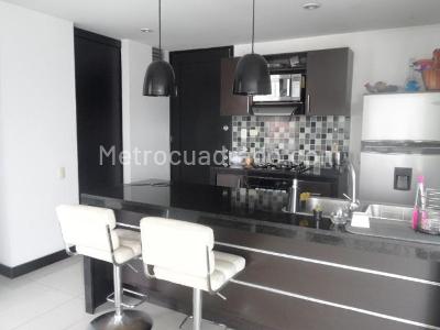 Apartamento en venta en El Poblado, Medellín · foto 5 de 15