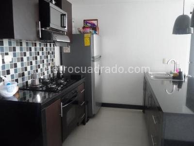 Apartamento en venta en El Poblado, Medellín · foto 6 de 15