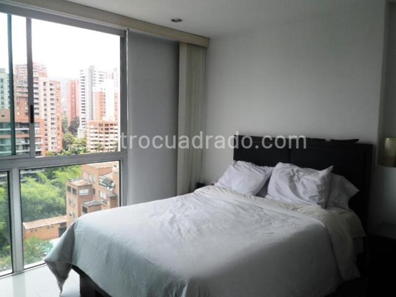 2BR Apartment in Closed Unit near Santa Fe & Oviedo (El Poblado) - 7