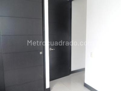 Apartamento en venta en El Poblado, Medellín · foto 10 de 15