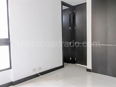 Apartamento de 3 alcobas en arriendo en El Poblado, Medellín, 183 m² · foto 11 de 20