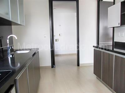 Apartamento de 3 alcobas en arriendo en El Poblado, Medellín, 183 m² · foto 5 de 20