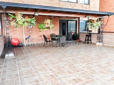 Apartamento de 3 alcobas en venta en El Poblado, Medellín, 152 m² · foto 14 de 18