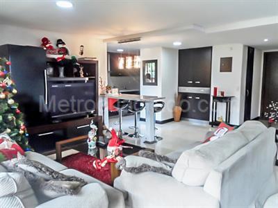 Apartamento de 3 alcobas en venta en El Poblado, Medellín, 152 m² · foto 3 de 18