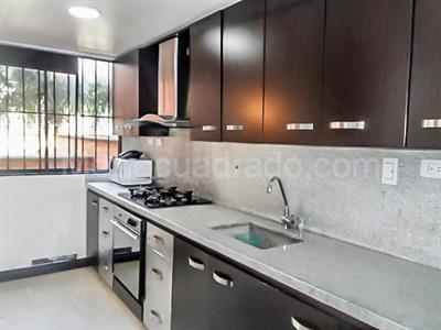 Apartamento de 3 alcobas en venta en El Poblado, Medellín, 152 m² · foto 5 de 18