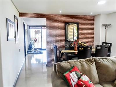 Apartamento de 3 alcobas en venta en El Poblado, Medellín, 152 m² · foto 7 de 18