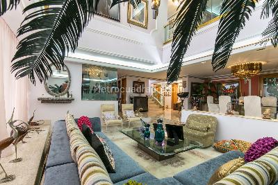 Apartamento de 4 alcobas en venta en El Poblado, Medellín, 497 m² · foto 4 de 20