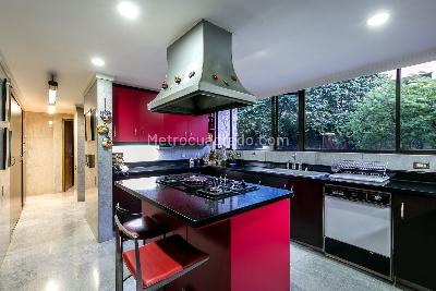 Apartamento de 4 alcobas en venta en El Poblado, Medellín, 497 m² · foto 7 de 20