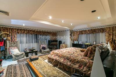 Apartamento de 4 alcobas en venta en El Poblado, Medellín, 497 m² · foto 13 de 20