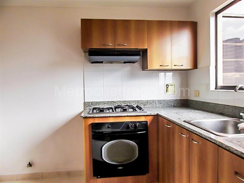 Apartamento Amplio de 3 Alcobas en El Poblado - 4