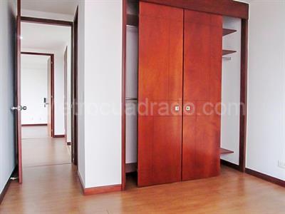 Apartamento de 3 alcobas en venta en El Poblado, Medellín, 190 m² · foto 10 de 18