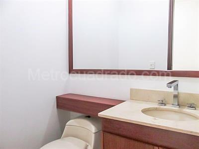 Apartamento de 3 alcobas en venta en El Poblado, Medellín, 190 m² · foto 12 de 18