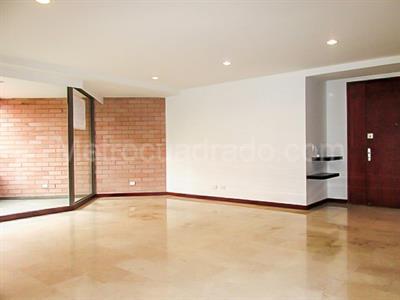 Apartamento de 3 alcobas en venta en El Poblado, Medellín, 190 m² · foto 2 de 18