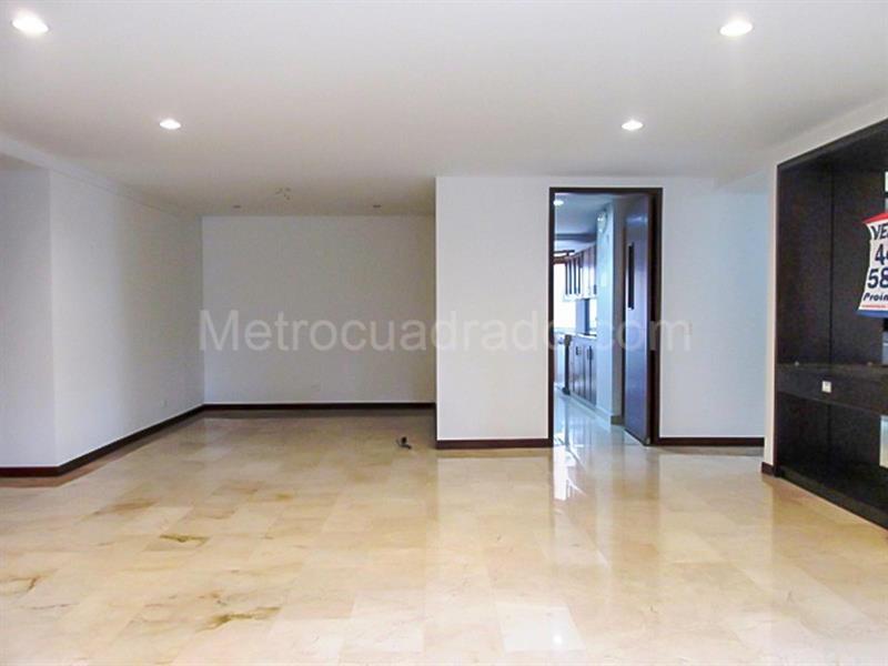 3BR Apartment for Rent & Sale in Gated La Tomatera, El Poblado - 4