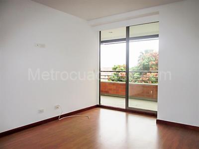Apartamento de 3 alcobas en venta en El Poblado, Medellín, 190 m² · foto 7 de 18