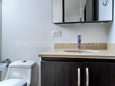 Apartamento de 3 alcobas en arriendo en El Poblado, Medellín, 126 m² · foto 14 de 18