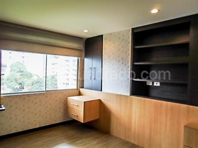Apartamento de 3 alcobas en arriendo en El Poblado, Medellín, 126 m² · foto 5 de 18