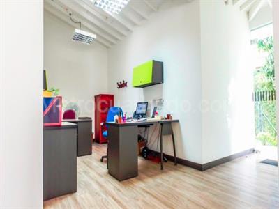 Casa en arriendo en El Poblado, Medellín · foto 12 de 20
