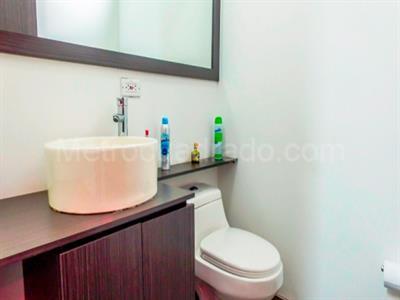 Casa en arriendo en El Poblado, Medellín · foto 15 de 20