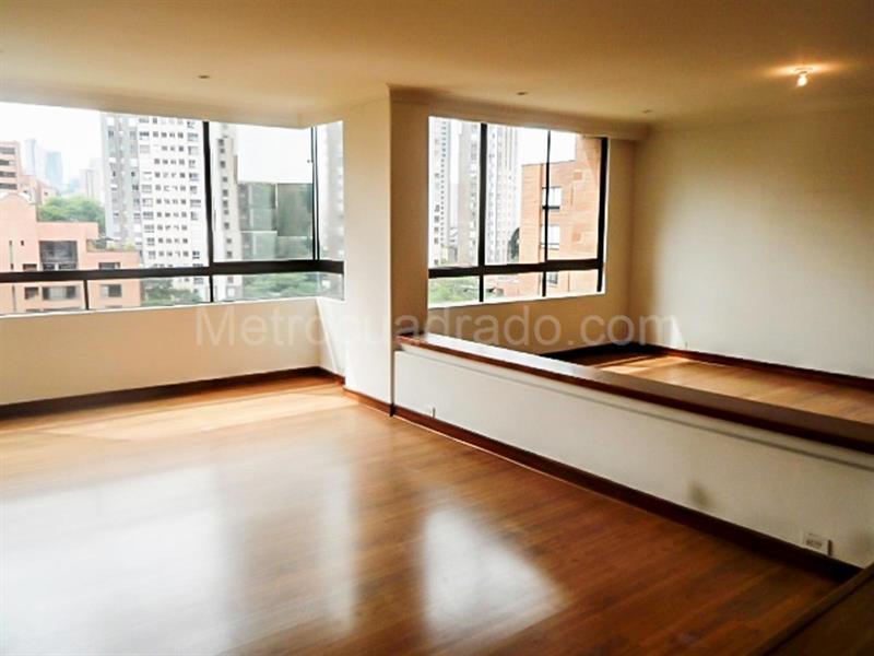 Apartamento en Arriendo y Venta de 3 Alcobas en El Poblado (Vizcaya) - 2