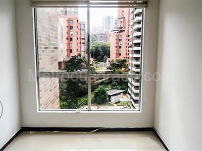 Apartamento en venta en El Poblado, Medellín · foto 8 de 20