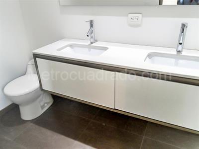 Apartamento en venta en El Poblado, Medellín · foto 15 de 18
