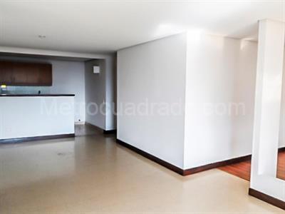 Apartamento en venta en El Poblado, Medellín · foto 3 de 16