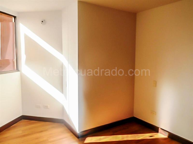 Apartamento de 3 Alcobas en El Poblado para Arriendo y Venta (Loma de los González) - 9