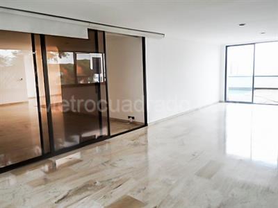 Apartamento de 3 alcobas en arriendo en El Poblado, Medellín, 490 m² · foto 14 de 18