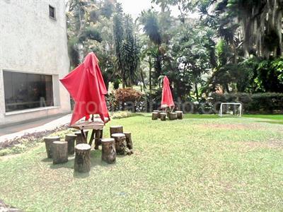 Apartamento de 3 alcobas en arriendo en El Poblado, Medellín, 490 m² · foto 17 de 18