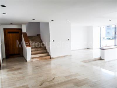 Apartamento de 3 alcobas en arriendo en El Poblado, Medellín, 490 m² · foto 6 de 18