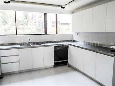 Apartamento de 3 alcobas en arriendo en El Poblado, Medellín, 490 m² · foto 4 de 18