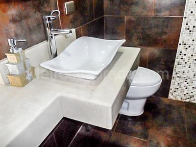 Casa de 4 alcobas en venta en El Poblado, Medellín, 285 m² · foto 10 de 14