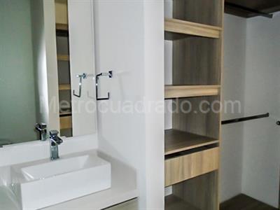 Apartamento de 2 alcobas en venta en El Poblado Castropol, Medellín, 90 m² · foto 15 de 16