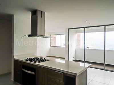 Apartamento de 2 alcobas en venta en El Poblado Castropol, Medellín, 90 m² · foto 4 de 16