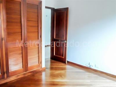 Apartamento de 3 alcobas en venta en El Poblado, Medellín, 220 m² · foto 13 de 18