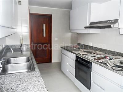 Apartamento de 3 alcobas en venta en El Poblado, Medellín, 220 m² · foto 4 de 18
