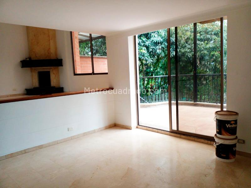 Casa Amplia de 4 Alcobas y 5 Baños en El Poblado