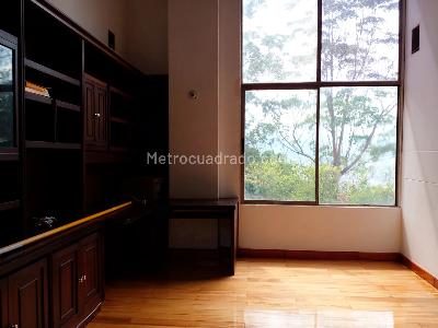 Casa en arriendo en El Poblado, Medellín · foto 9 de 20