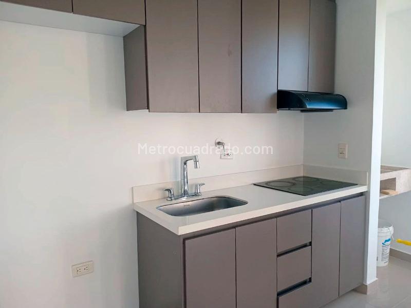 Apartamento Cómodo de 2 Alcobas en El Poblado con Seguridad 24/7 - 6