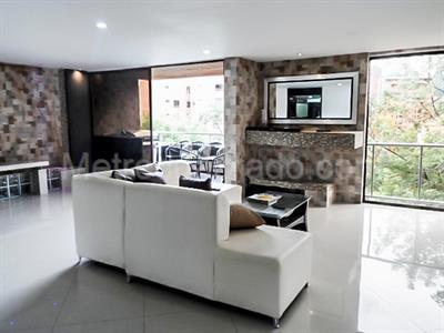 Apartamento de 3 alcobas en venta en El Poblado, Medellín, 188 m² · foto 2 de 20