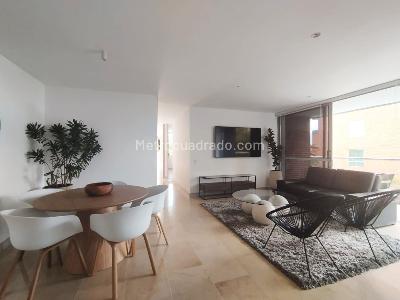 Apartamento en venta en El Poblado, Medellín · foto 2 de 13