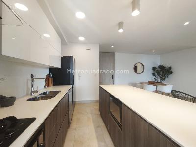 Apartamento en venta en El Poblado, Medellín · foto 5 de 13