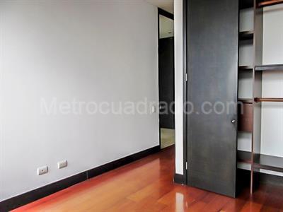 Apartamento de 3 alcobas en venta en El Poblado, Medellín, 210 m² · foto 10 de 20