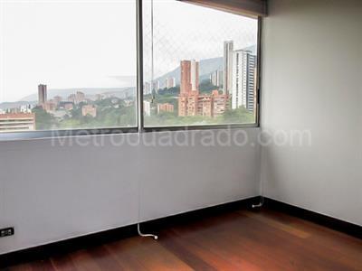 Apartamento de 3 alcobas en venta en El Poblado, Medellín, 210 m² · foto 9 de 20