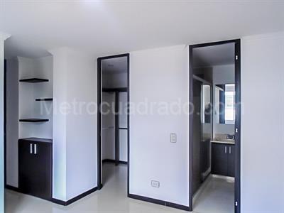 Apartamento en venta en El Poblado, Medellín · foto 10 de 19
